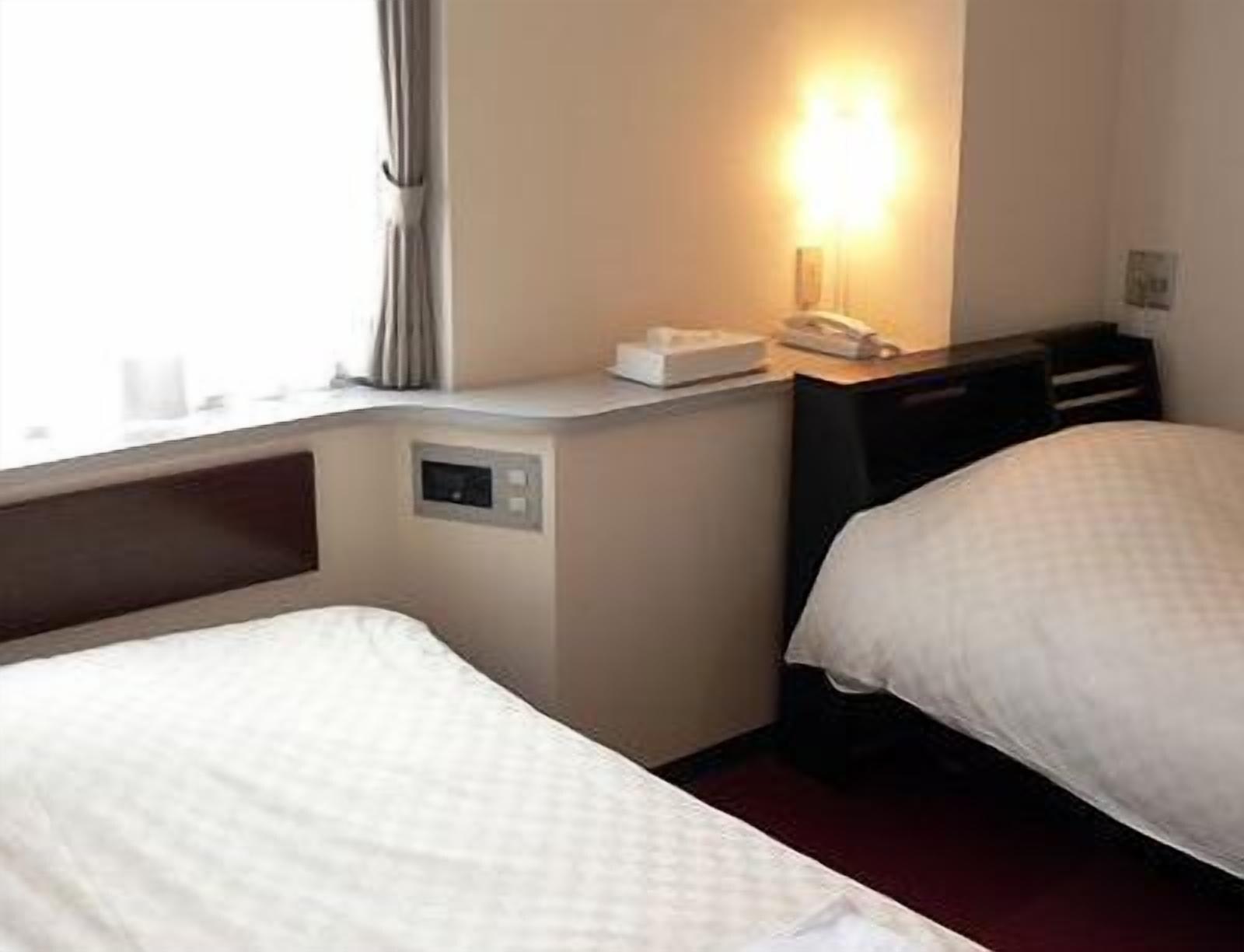 Hotel Livemax Budget Iyo Mishima Shikokuchuo Extérieur photo
