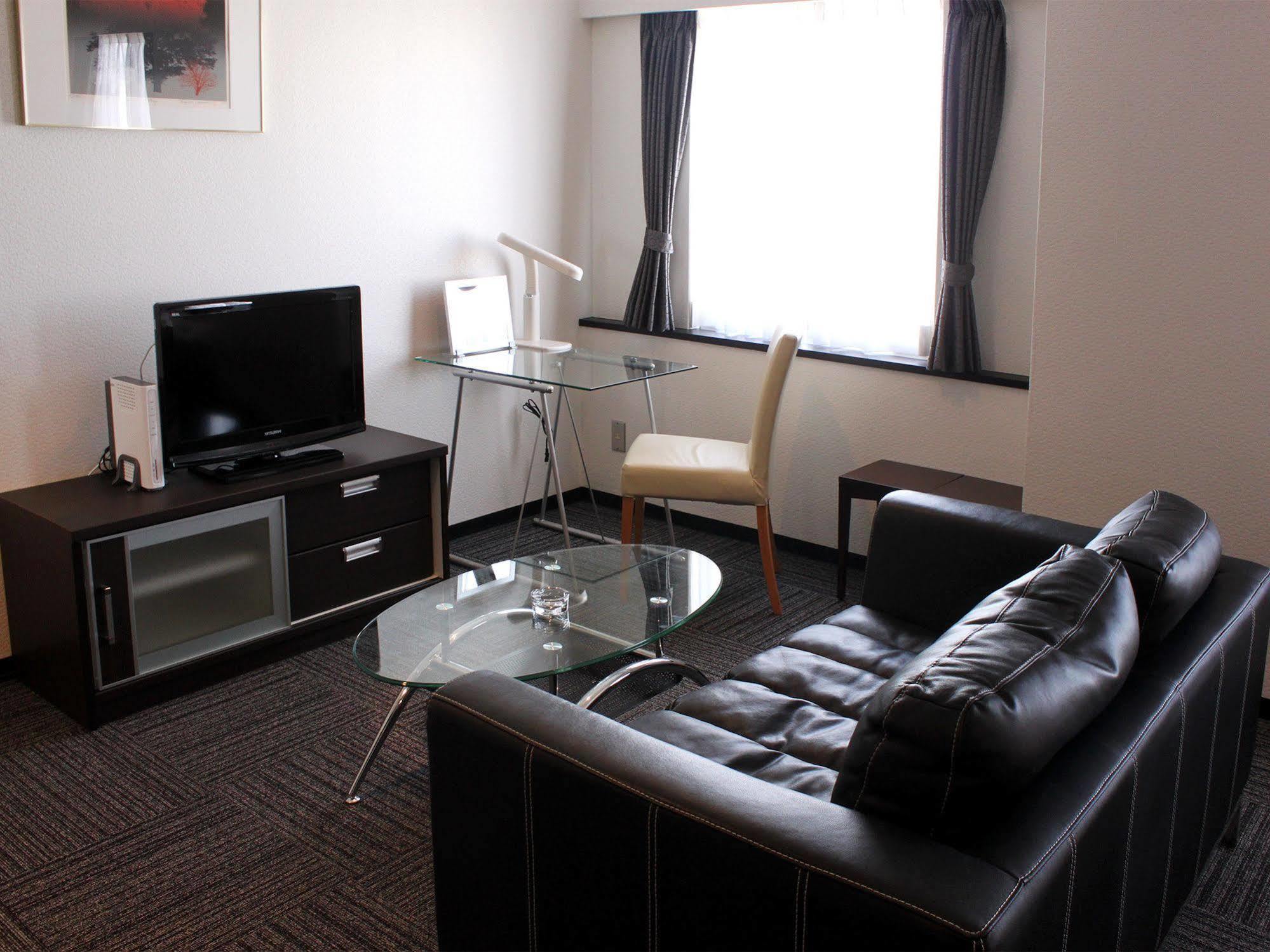 Hotel Livemax Budget Iyo Mishima Shikokuchuo Extérieur photo